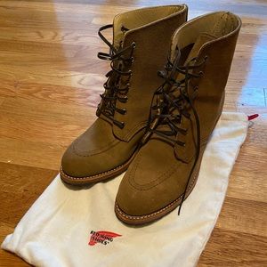 Red Wing Clara Boot Olive size 9.5 near-new condition